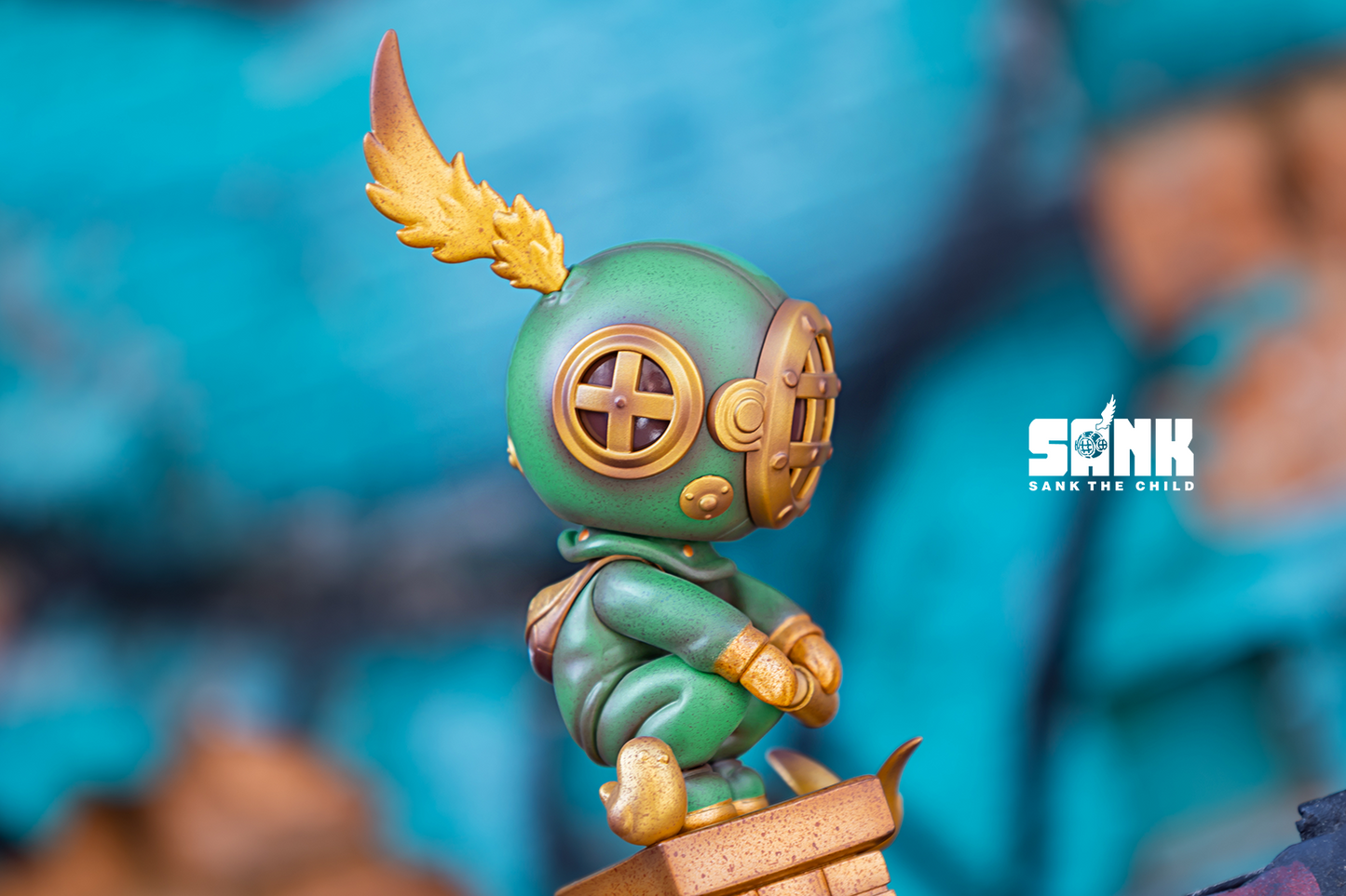 sanktoy miniature art toy right