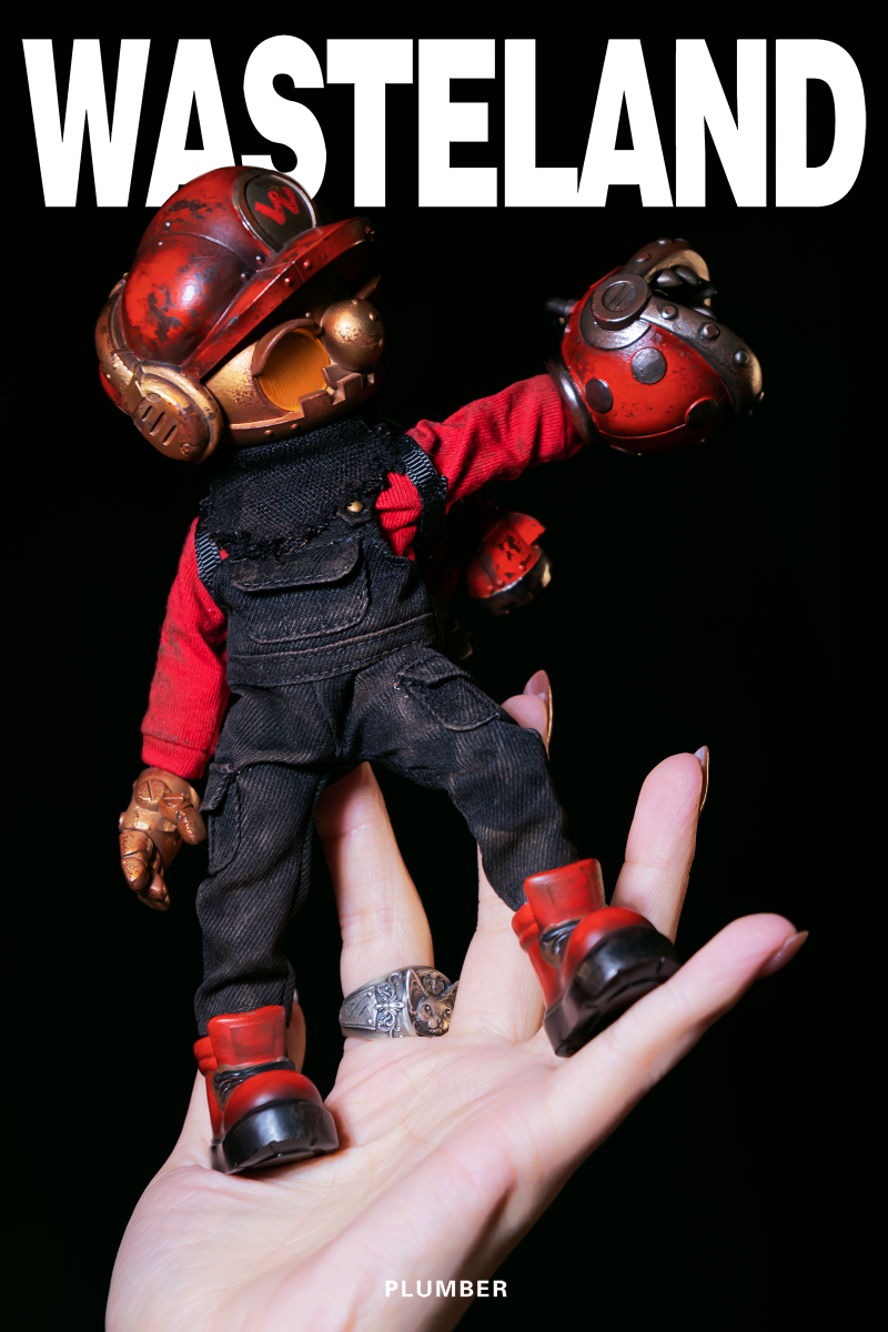 Wasteland Plumber Red, Designer Toys, Front 4