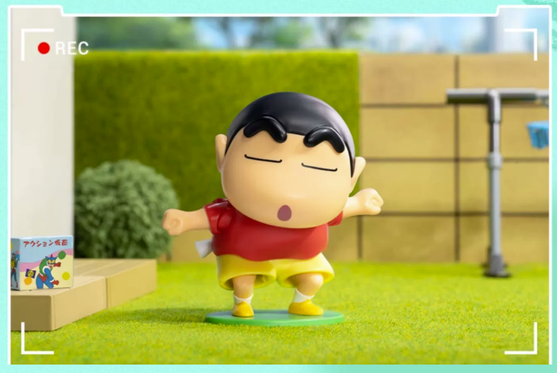 CRAYON SHIN-CHAN Dynamic New Life PREORDER