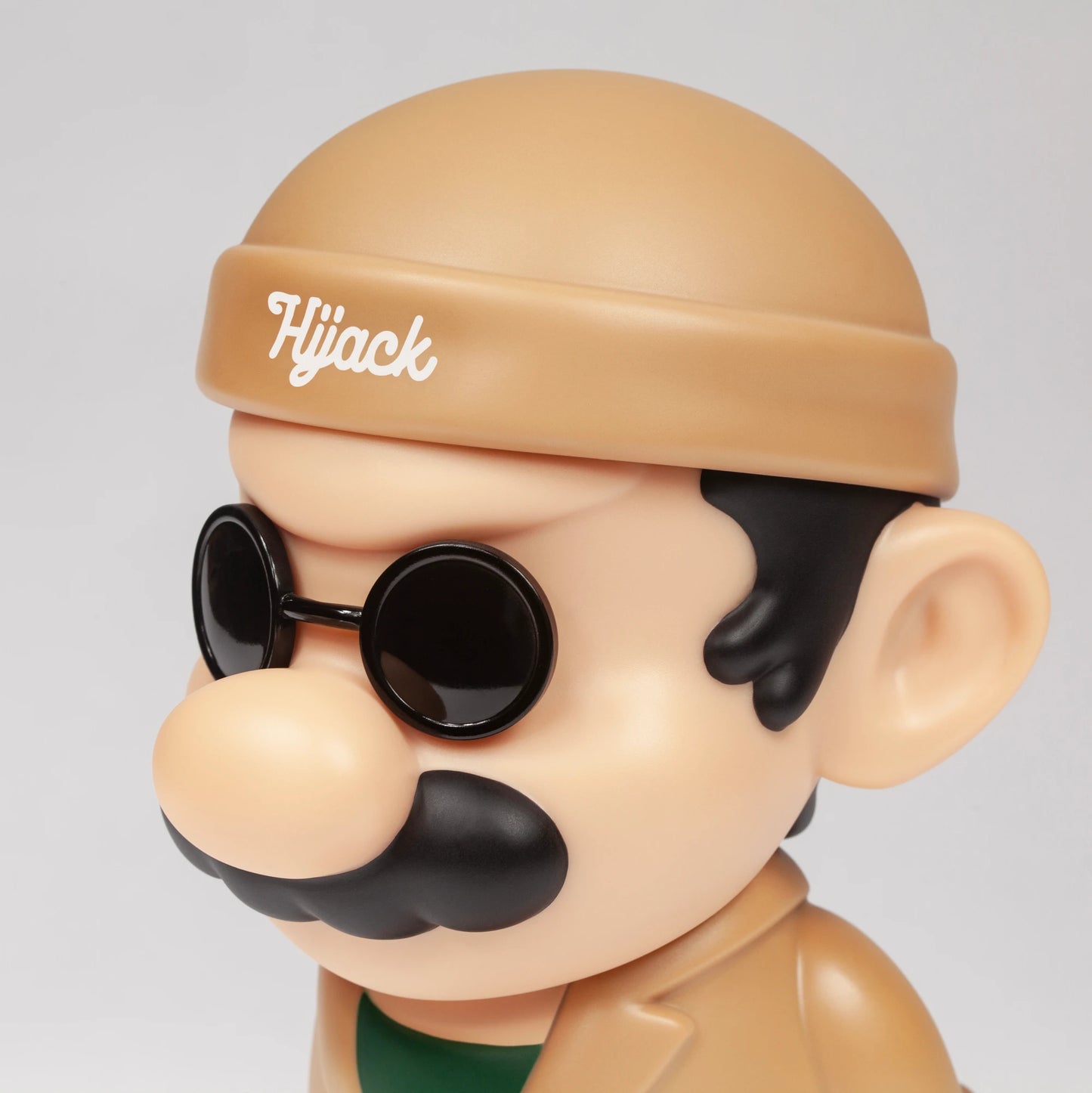 Fools Paradise HIJACK PROFESSIONAL FLAT WHITE Mario Vinyl Figure