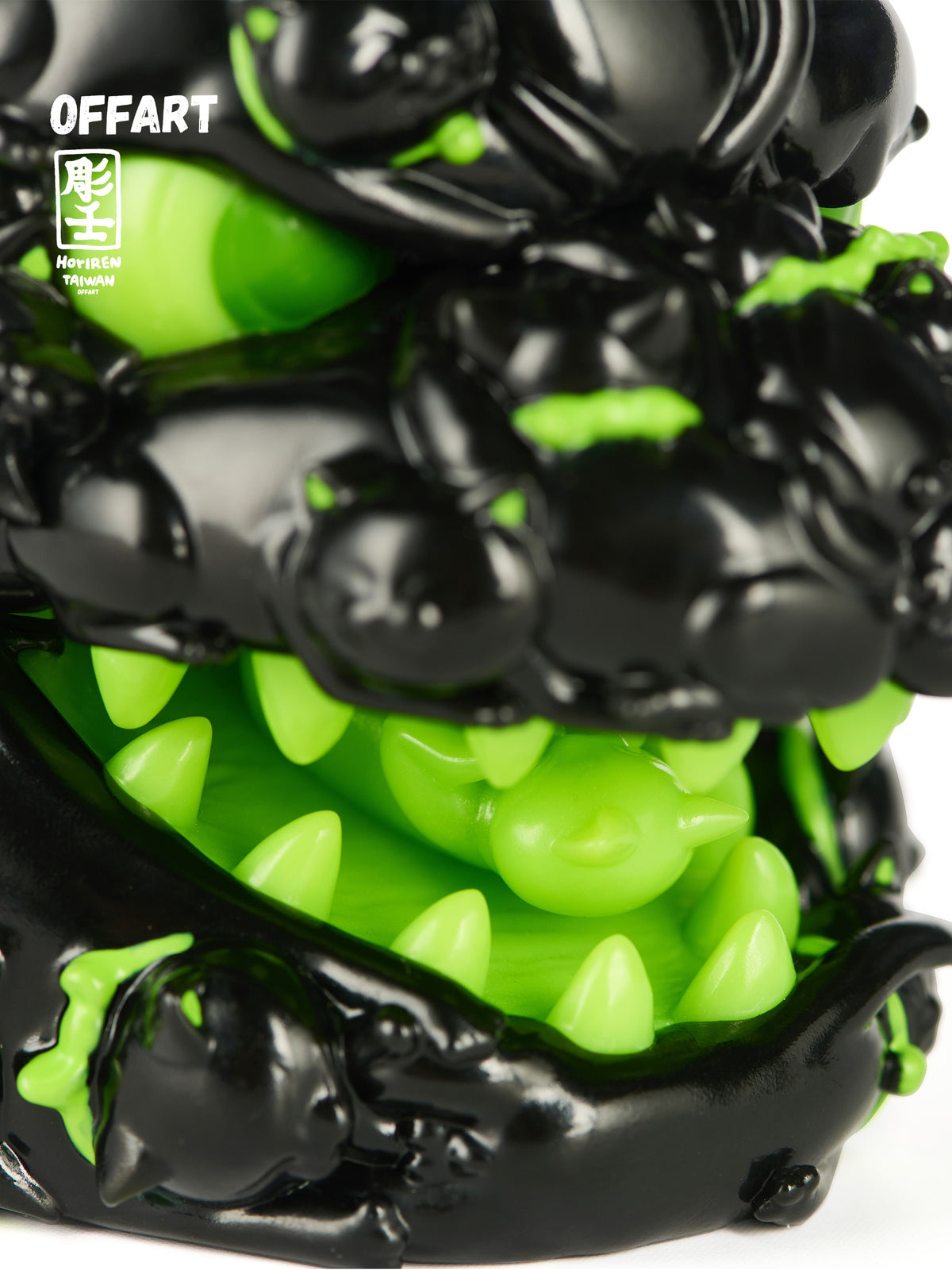 OFFART Godzilla Hundred Cats Red Lotus Mini Fortune Head Sculpture - Ink Emerald Night - Dark Series Ⅱ Limited