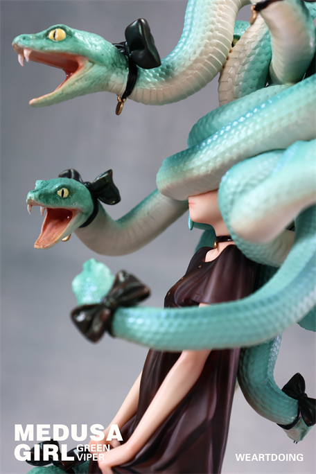 WeArtDoing Medusa Girl-Green Viper Art Figure