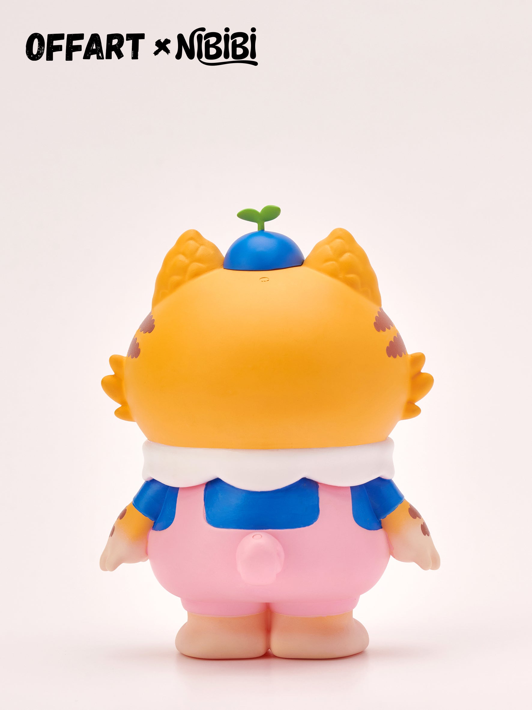 OFFART x NIBBI Three-Eyed Cat Statue by Maosoul Cheung – Art