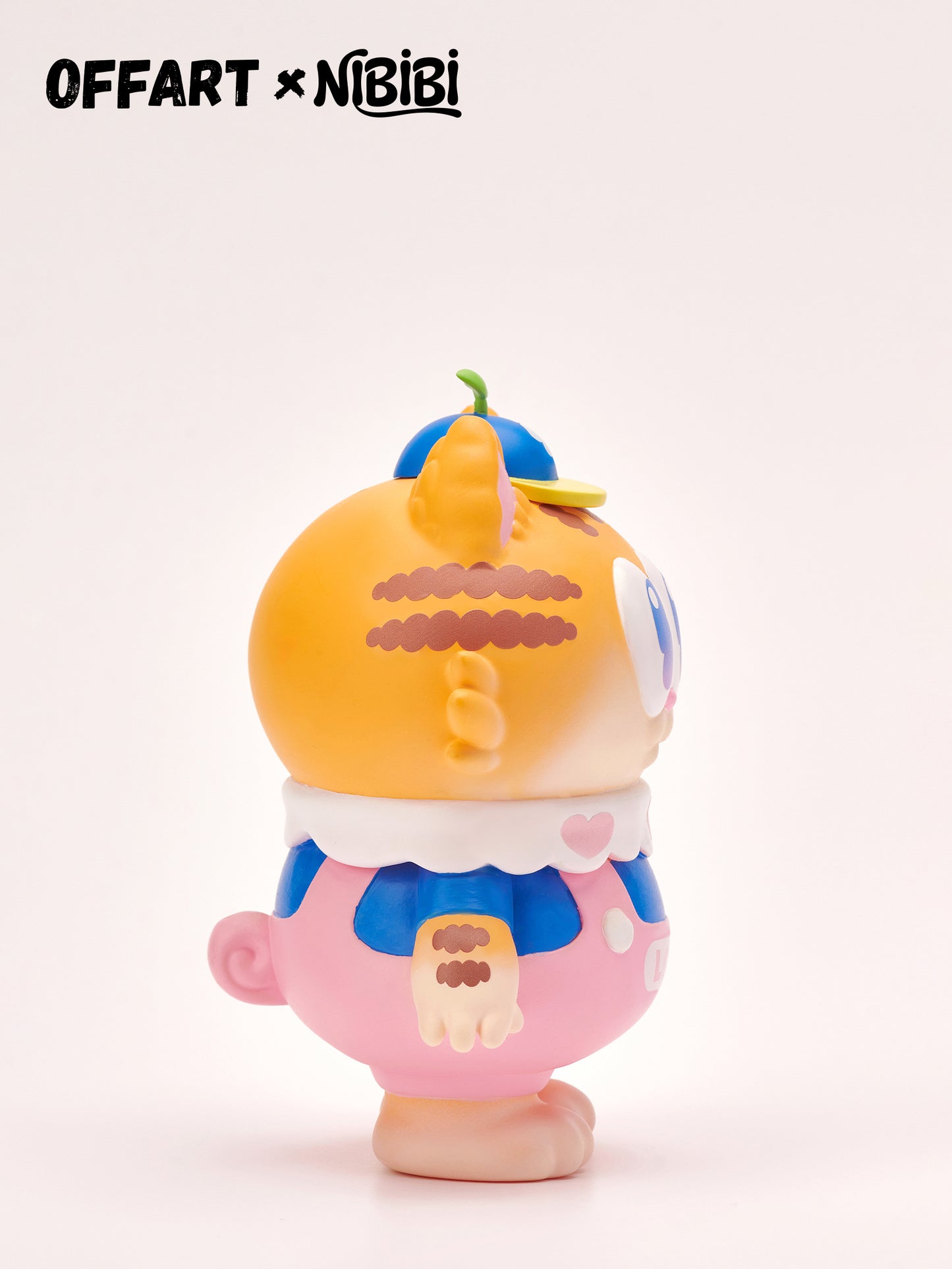 OFFART x NIBBI Three-Eyed Cat Statue