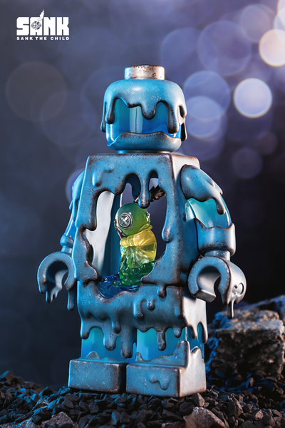 SankToys-Polaris-LEGO-art-toy-