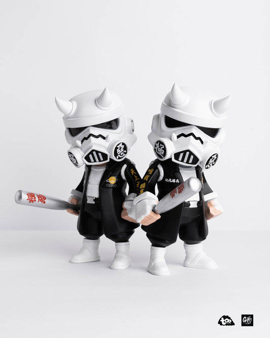 Stormtroopers vinyl toy front