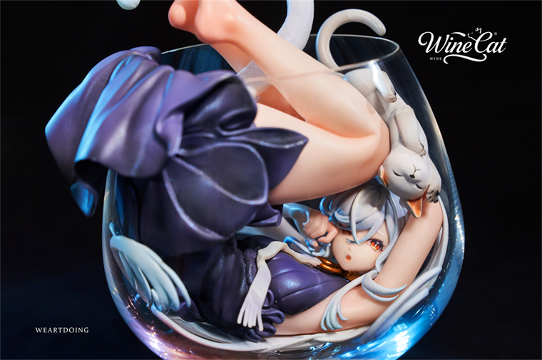 WeArtDoing Wine Cat Blue Art Figure